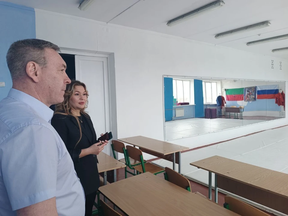 В Энергодаре обсудили, какой ремонт нужен в филиале МелГУ. Фото - тг-канал Максима Пухова