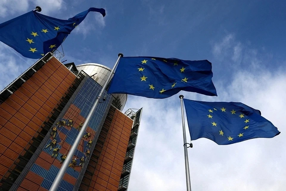 Сийярто: ЕК предлагает полностью интегрировать Украину в ЕС без вступления