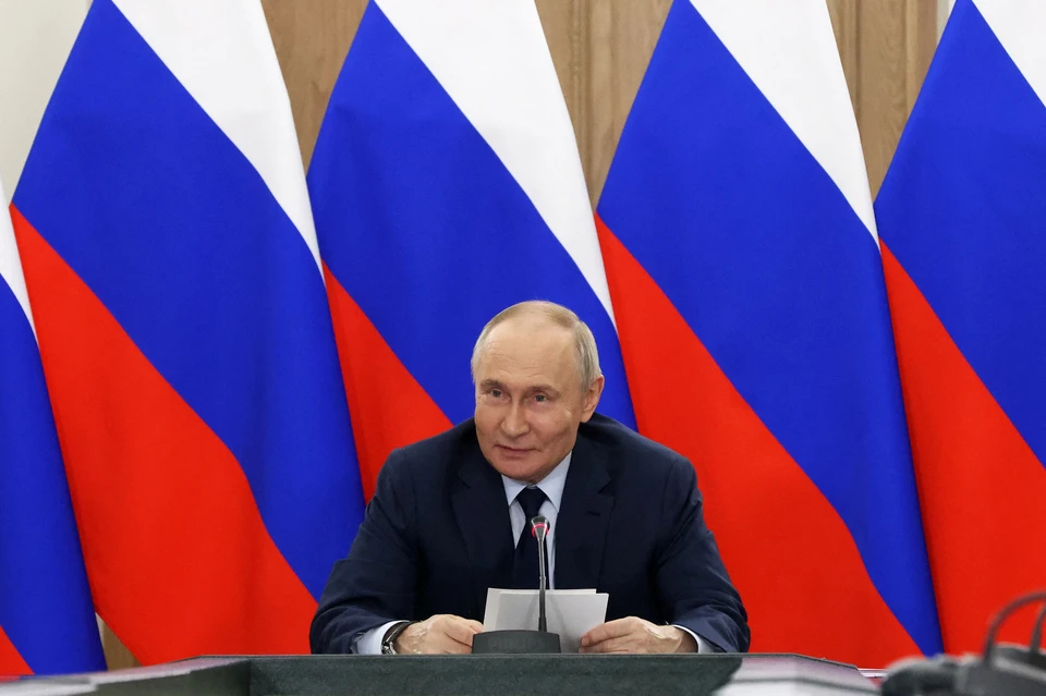 Путин объявил пасхальное перемирие в зоне СВО: реакция Зеленского и позиция Запада
