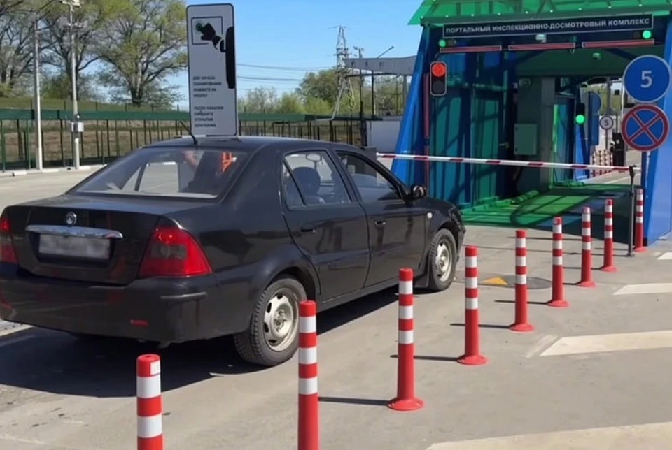 На пунктах пропуска Джанкой и Армянск установили новые современные инспекционно-досмотровые комплексы портального типа. ФОТО: Минтранс РФ