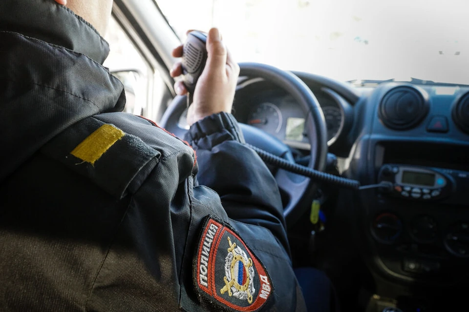 Мужчина 1995 года рождения за рулем легкового автомобиля не справился с управлением и съехал в кювет