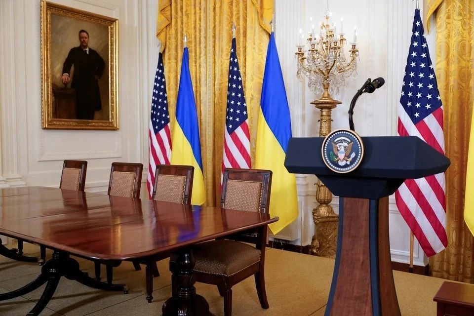 Глава Минфина Бессент: США готовы подписать сделку по ресурсам Украины