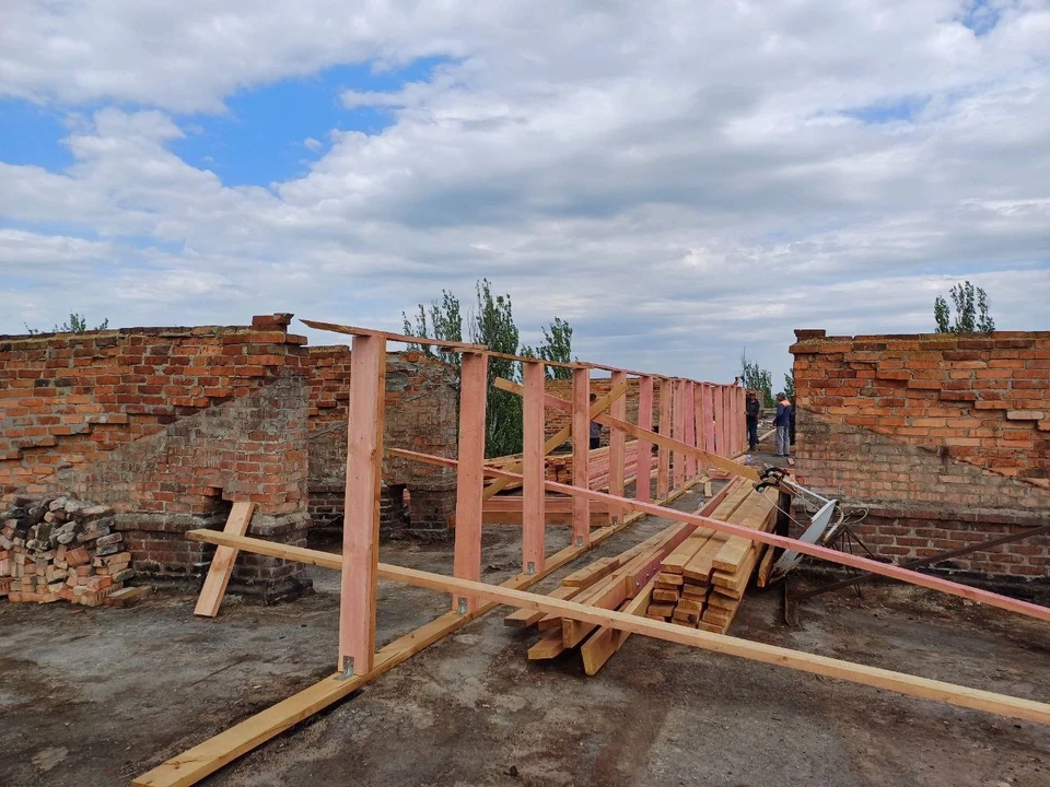 Ремонт делают представители Пензенской области. Фото - тг-канал администрации Пологовского округа