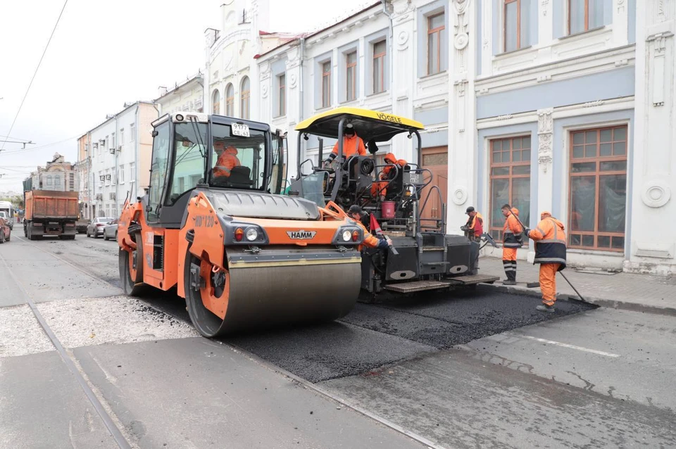 Уже восстановлено благоустройство на более 500 участках дорог, тротуаров и газонов.
