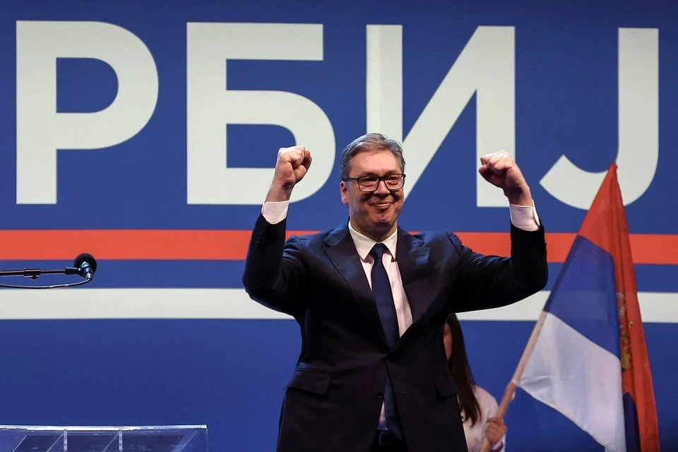 Вучевич сообщил, что Вучич чувствует себя хорошо и восстанавливается дома