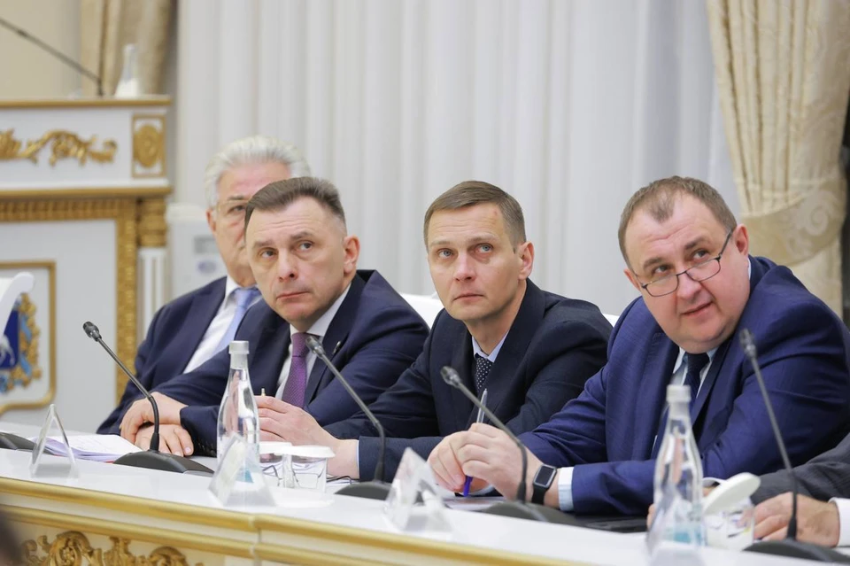 5 мая состоялось заседание правительства Самарской области под председательством губернатора Вячеслава Федорищева. Фото: Иван Макеев