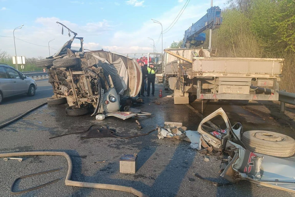По факту смертельного ДТП сотрудники полиции проводят проверку. Фото: полиция Приморья