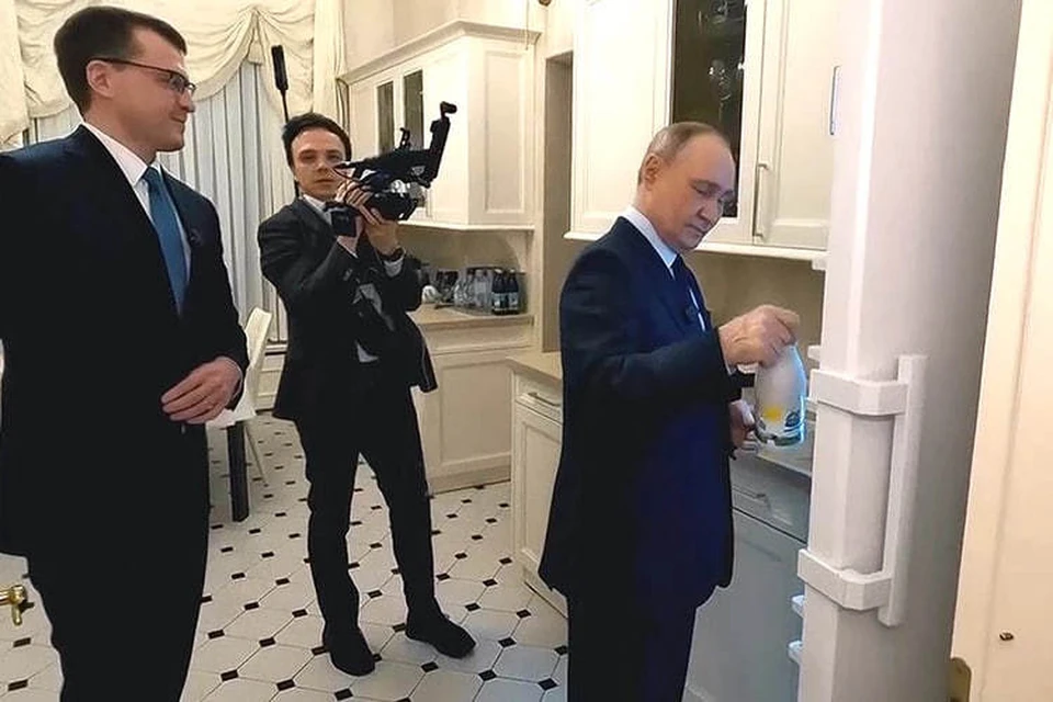 Путин принял журналистов в гостях