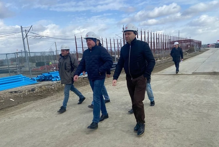 Стройплощадку комплекса по производству высокоскоростных поездов посетили представители «ВСМ Две Столицы»
