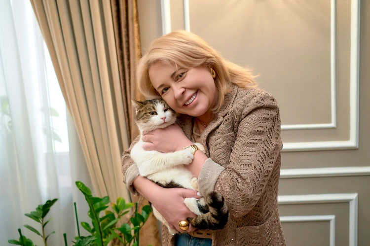 «Лишь бы Мусе было хорошо»: мэр Ялты Янина Павленко не ревнует, что знаменитая кошка живет у ветеринара