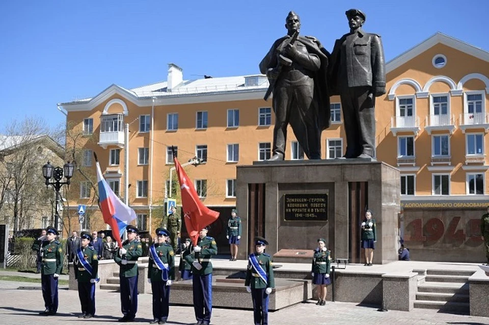 Обновленный мемориал в Ревде. Фото: Департамент информационной политики Свердловской области
