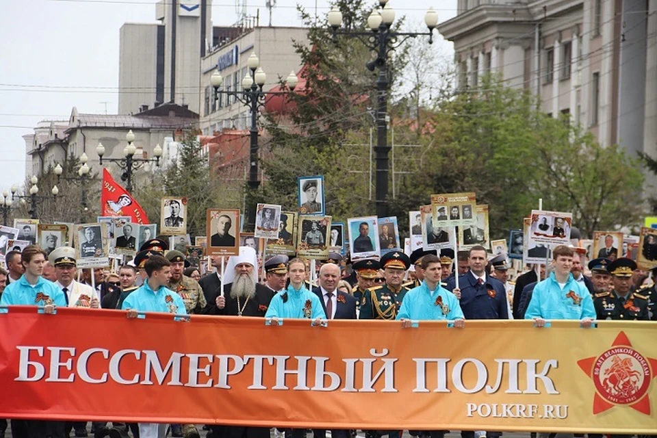 50 тысяч человек вышли на марш «Бессмертного полка» в Хабаровске