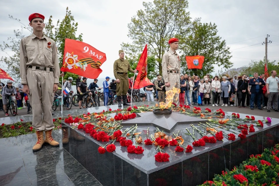Память защитников Родины почтили минутой молчания. Фото: ТГ/Моргун