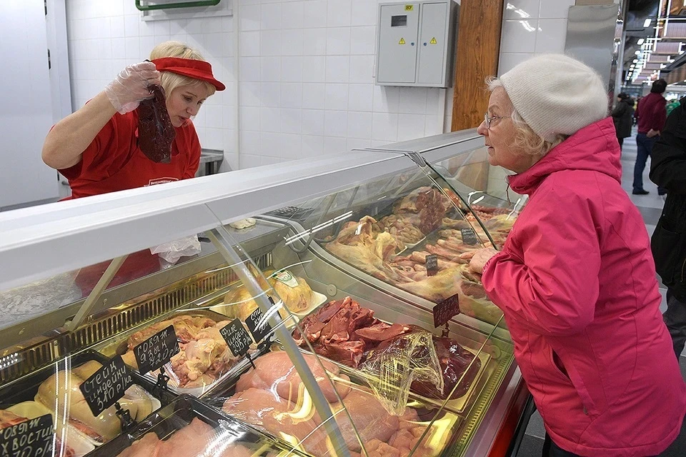 Экономист Балынин: в 2025 году цены на сливочное масло и мясо снизятся