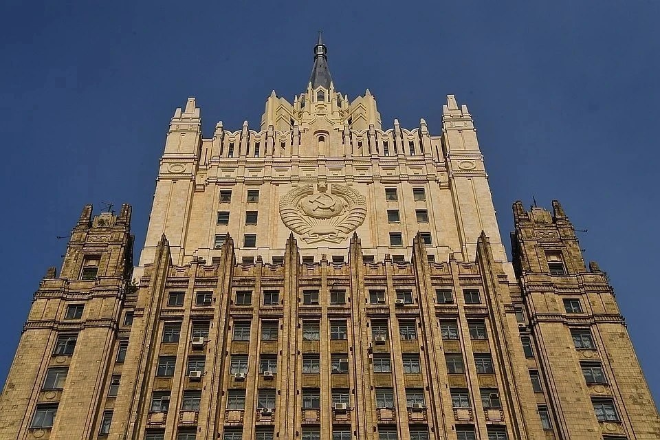 МИД: расследование против депутатов ЕП за визит в РФ показал провал демократии