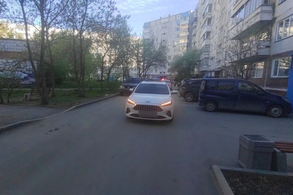 Иномарка сбила девятилетнего мальчика на самокате в Новосибирске. Фото: ГАИ Новосибирской области