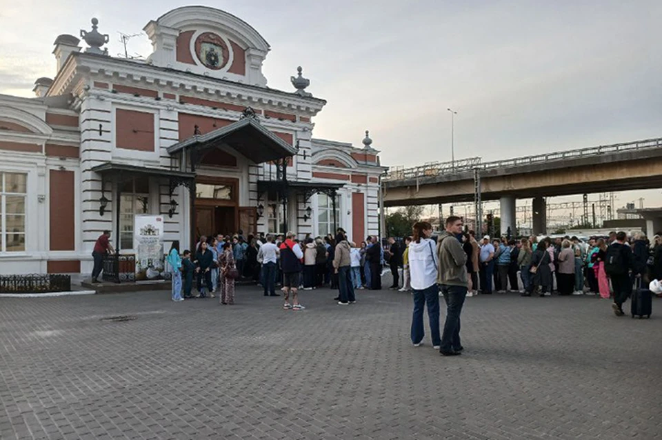 Свыше 500 человек посетили Царский павильон в Ночь музеев.