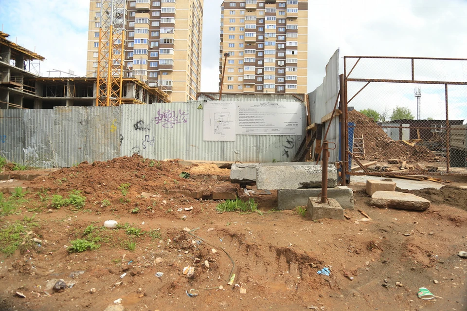 Застройщики обязаны содержать в чистоте прилегающие к стройке территории в радиусе 30 м. Фото: администрация Ижевска
