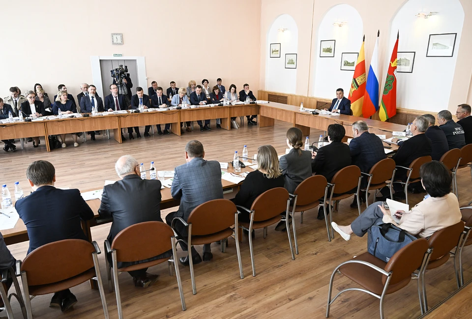 Мастер-план Бежецка представили глав региона на совещании в этом городе.