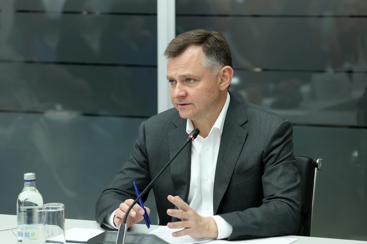 Уже век с читателями: Юрий Слюсарь поздравил «Комсомолку» с юбилеем
