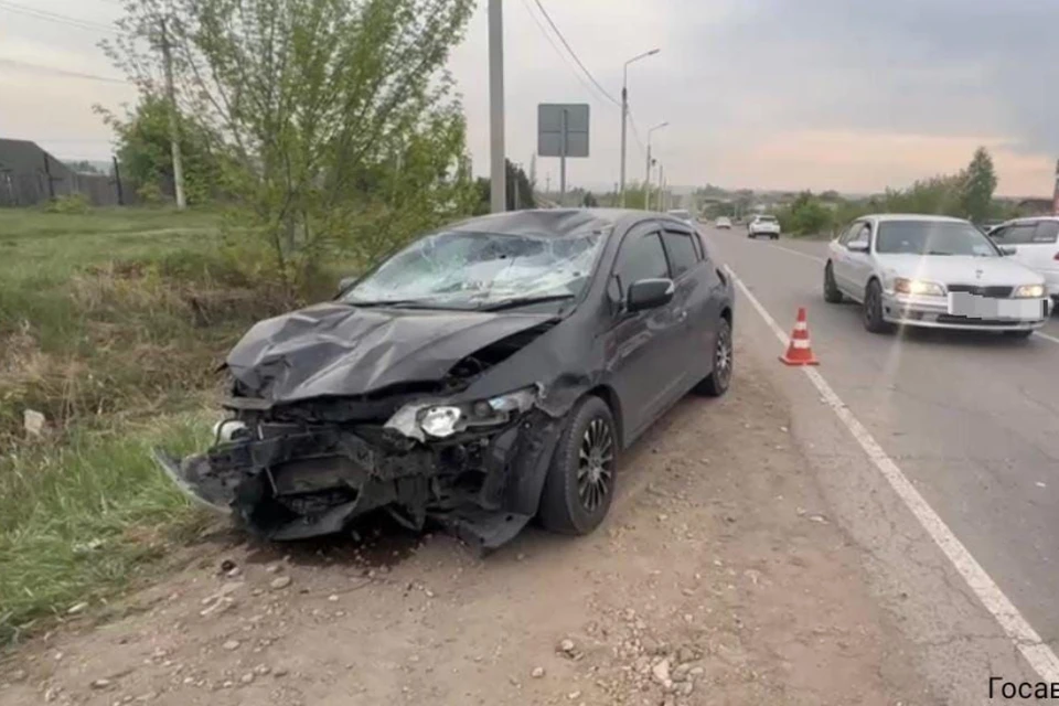 Под Иркутском двое подростков на квадроцикле врезались в "Хонду".