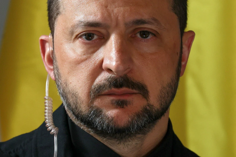 Журнал Charlie Hebdo подал в суд из-за поддельных пророссийских обложек