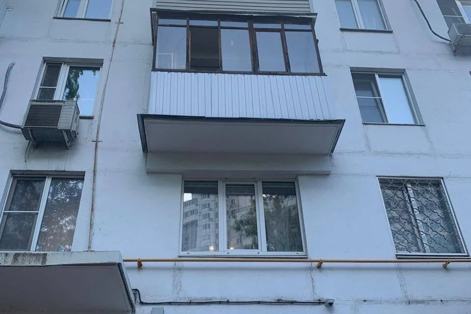 В подарок новорожденным предложили включить блокираторы на окна