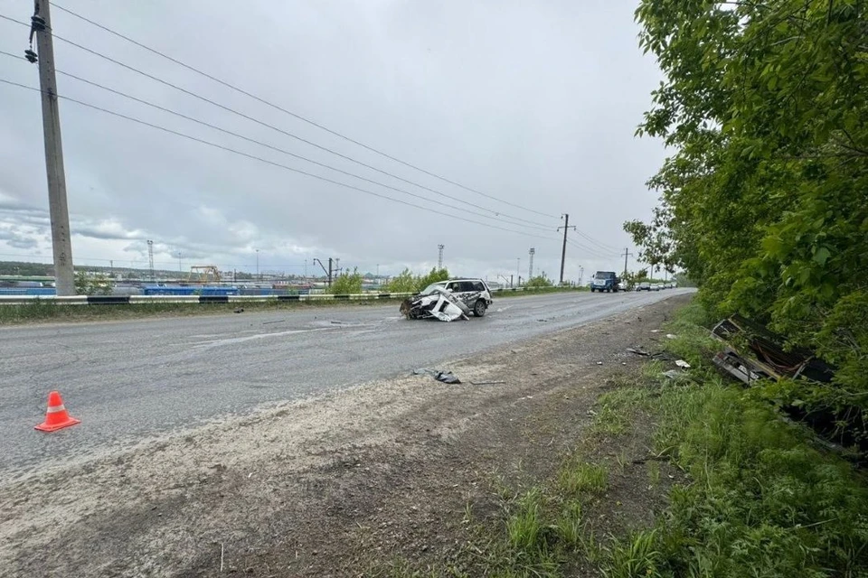Оба водителя попали в больницу, один — в тяжёлом состоянии. Фото: пресс-служба Госавтоинспекции по Новосибирской области.