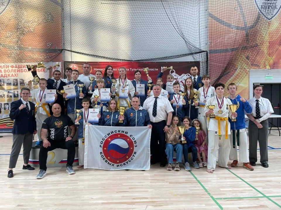 Пять первых мест заняли туляки на чемпионате и первенстве области по каратэ