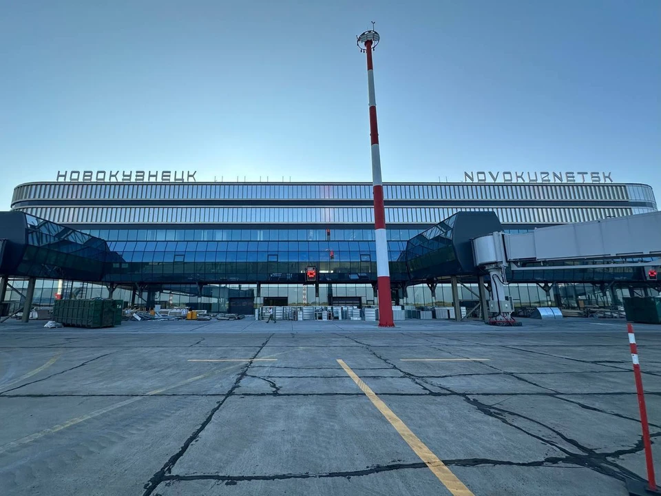 Фото: аэропорт Новокузнецка.