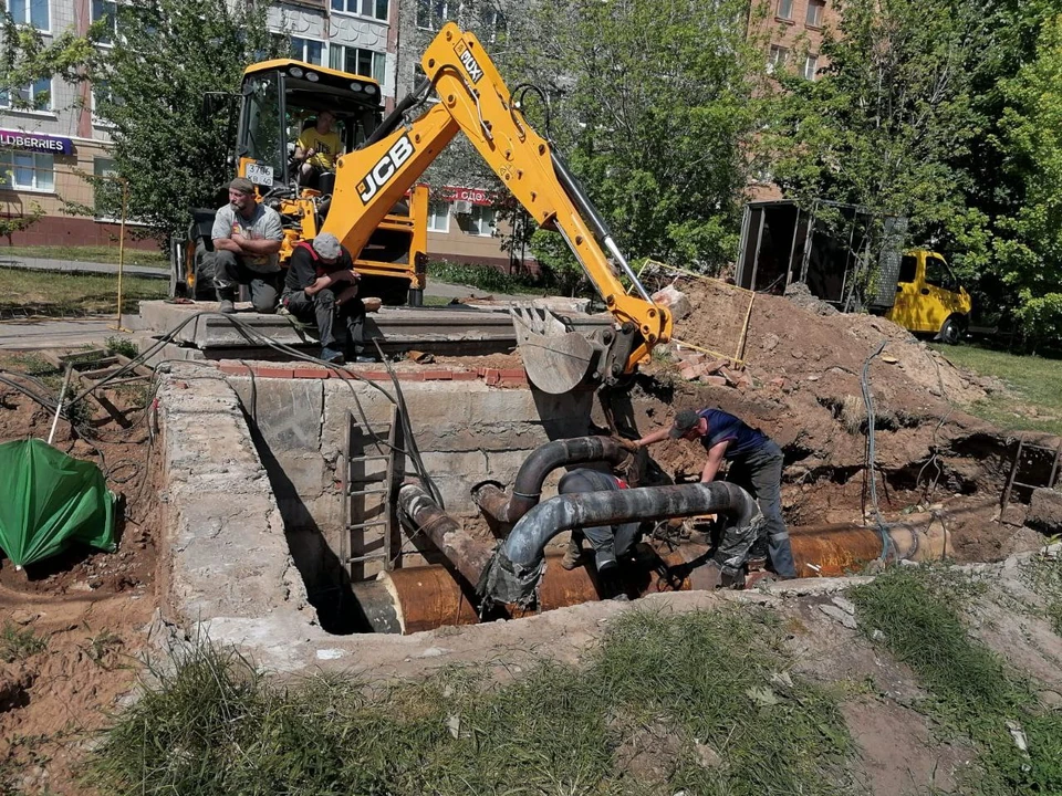 Калужане на Правом берегу скоро снова будут с горячей водой: ремонтные работы завершены.