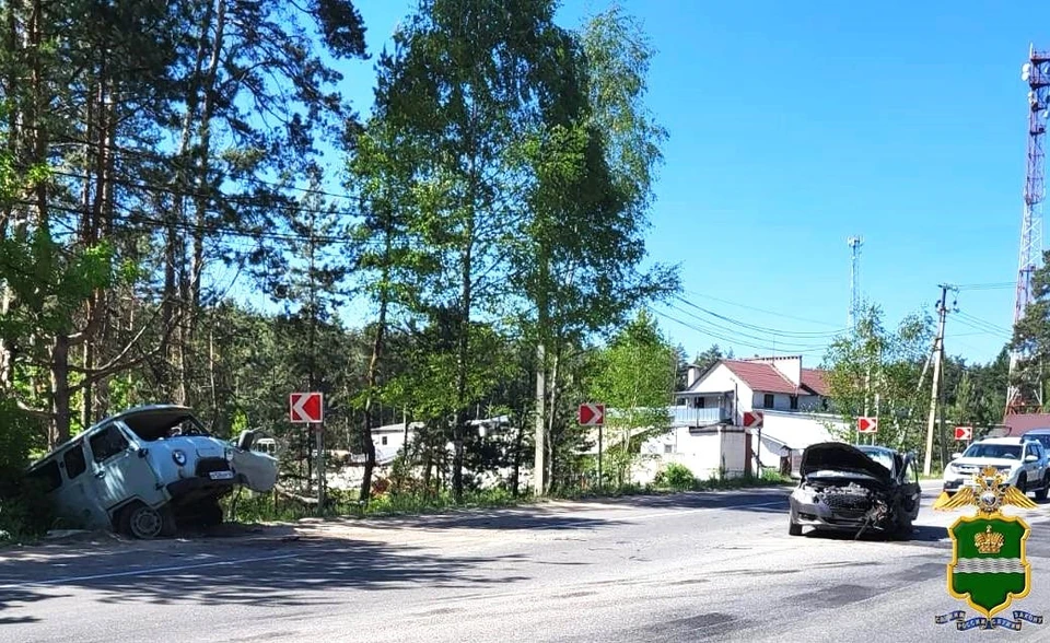 ДТП под Калугой: шестеро пострадавших, среди них двое детей.