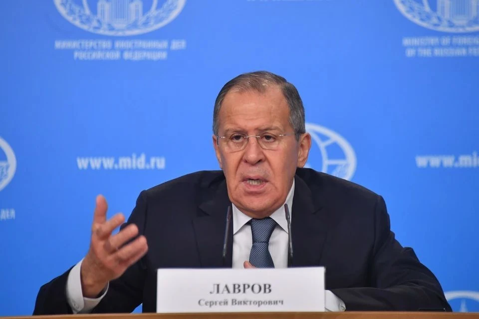 Лавров: Запад продолжает наращивать провокационные военные учения вблизи России