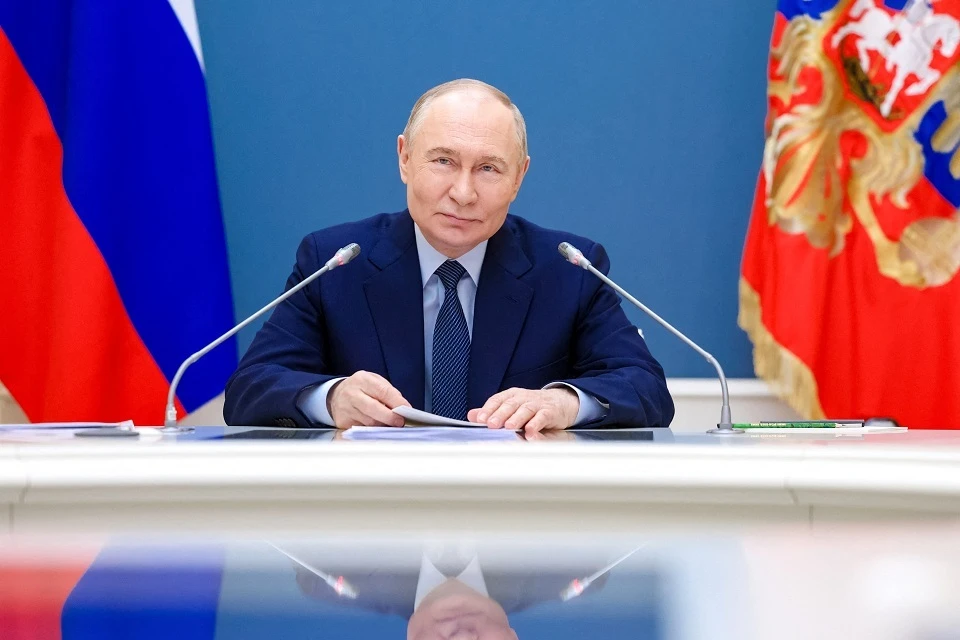 «В глубинке есть любящие Россию сердца»: Многодетная мать сделала необычный подарок Путину