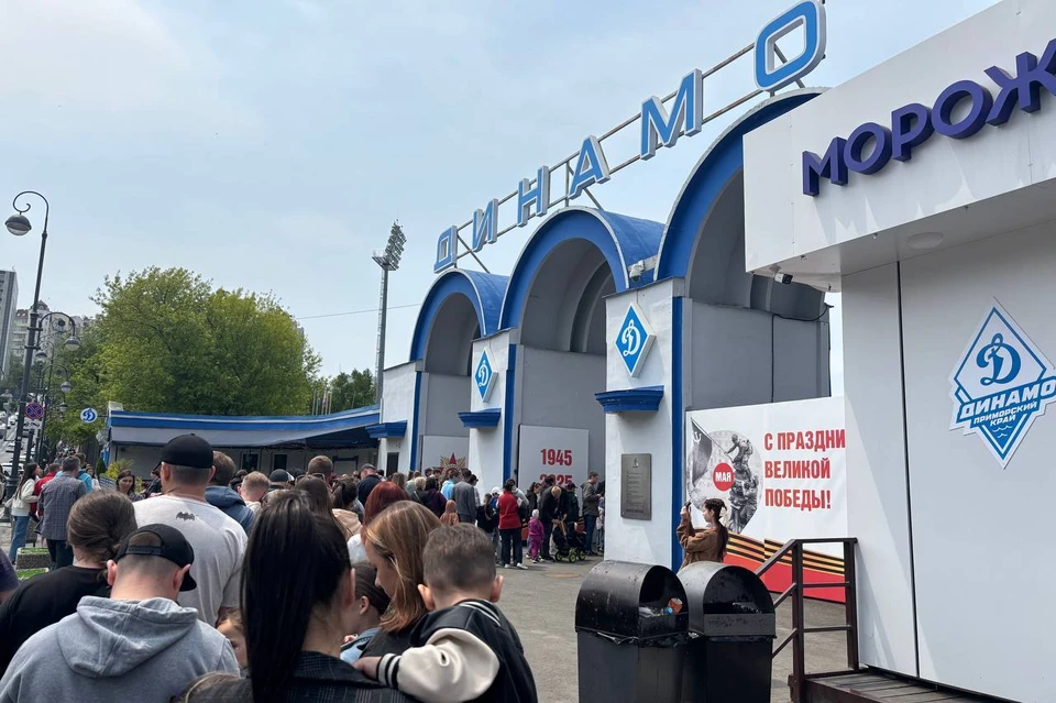 Ворота в «город» открылись в 11 утра, но само торжество началось в 12:00. Фото: Мария Мухамедьянова.