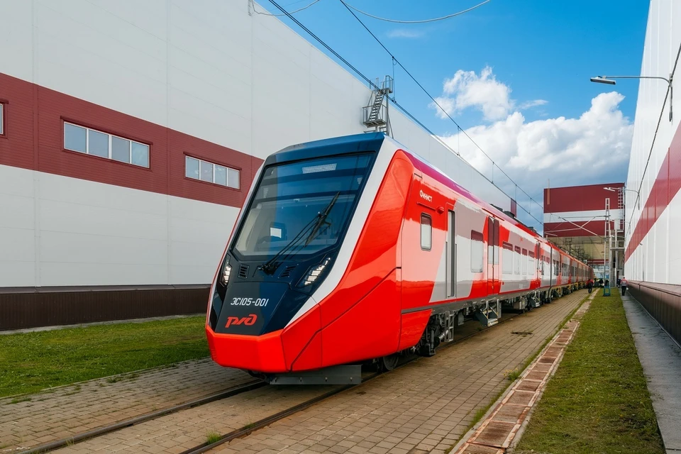 Завод «Уральские локомотивы» завершил приёмку электропоезда «Финикс». Фото: пресс-служба завода