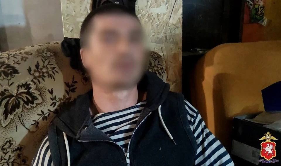 Полицейские задержали 34-летнего жителя Качи. Фото: Видео t.me/umvd_92