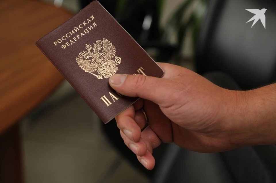 Мигрант из Камеруна с просроченным паспортом боится депортации