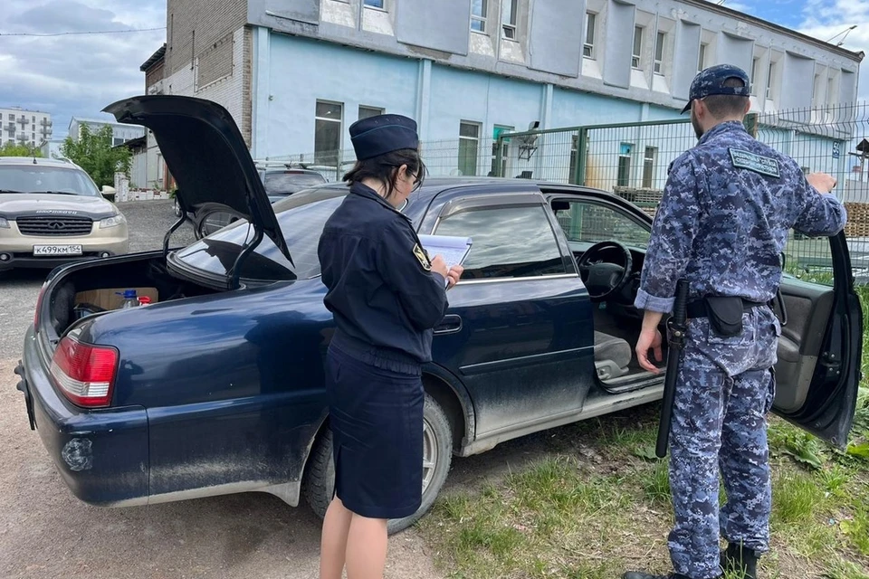 У новосибирца арестовали иномарку из-за долга по алиментам. Фото: ГУФССП по Новосибирской области