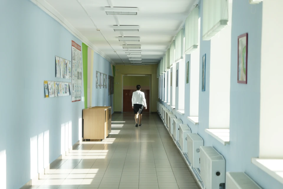 В списке стобалльников есть ребята из сельских школ.