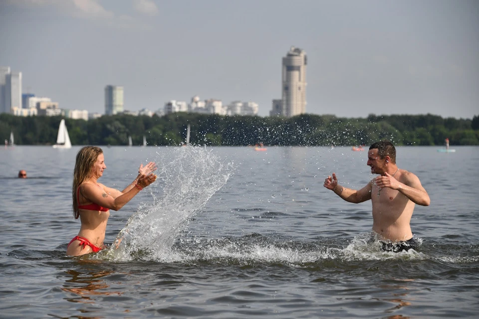 Температура воды на реках и озерах достигнет нижнего предела комфорта, +18…+20