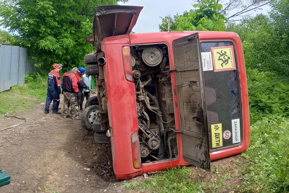 Число детей, пострадавших в аварии с автобусом, выросло до 13 человек. Фото: ГАИ Хабаровского края