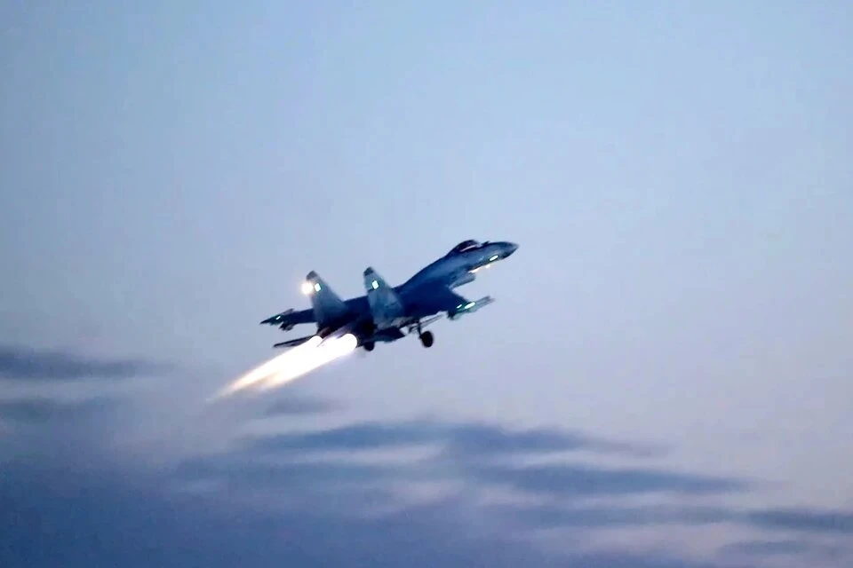 Минобороны: ВКС РФ уничтожили переправу ВСУ через Оскол в Харьковской области Фото: Пресс-служба Минобороны РФ/ТАСС