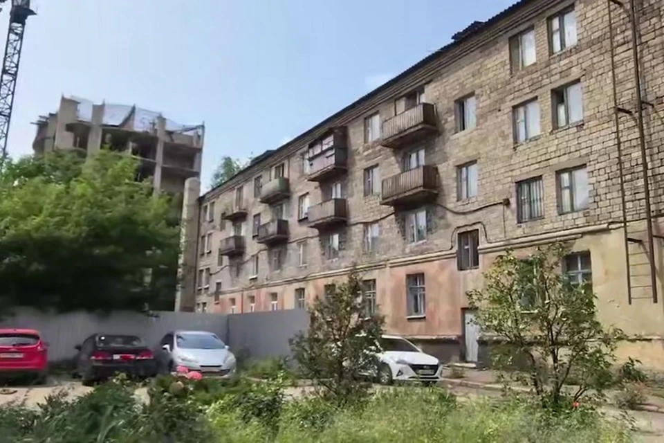 В Куйбышевском районе Донецка восстановят дом, пострадавший от обстрела ВСУ. Фото: ТГ/Пушилин