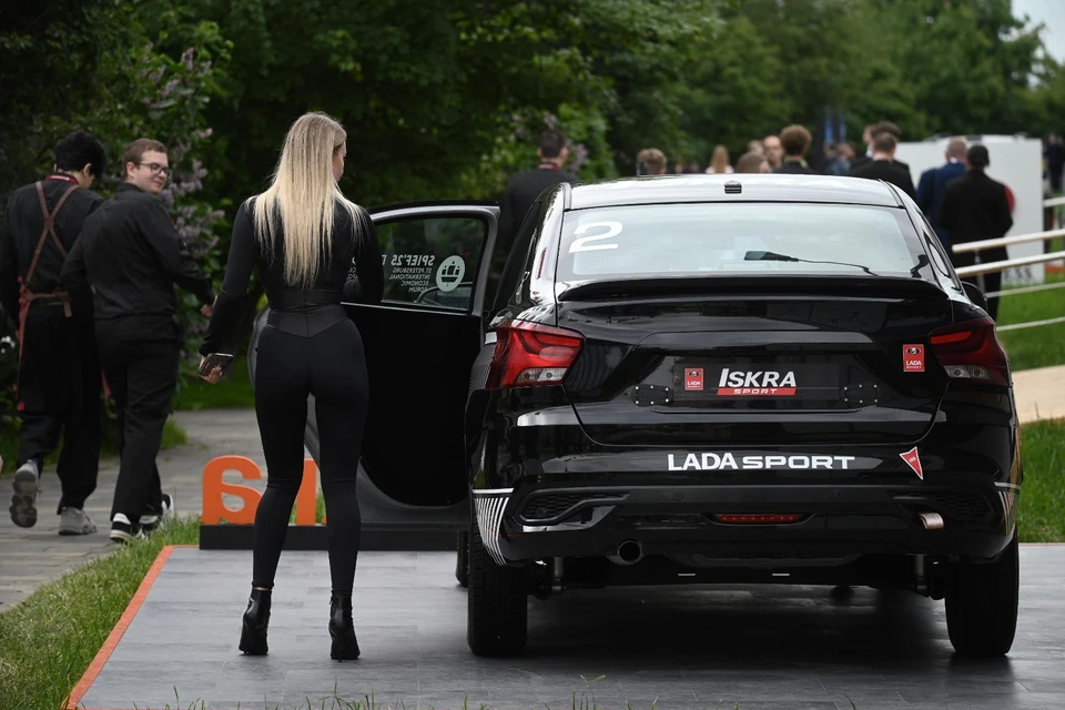 "Автозавод Санкт-Петербург" возьмется за сборку Lada Iskra.