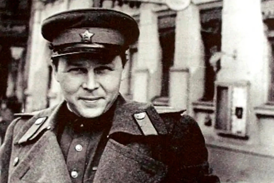 Александр Твардовский закончил войну в звании подполковника. Фото: Wikimedia Commons