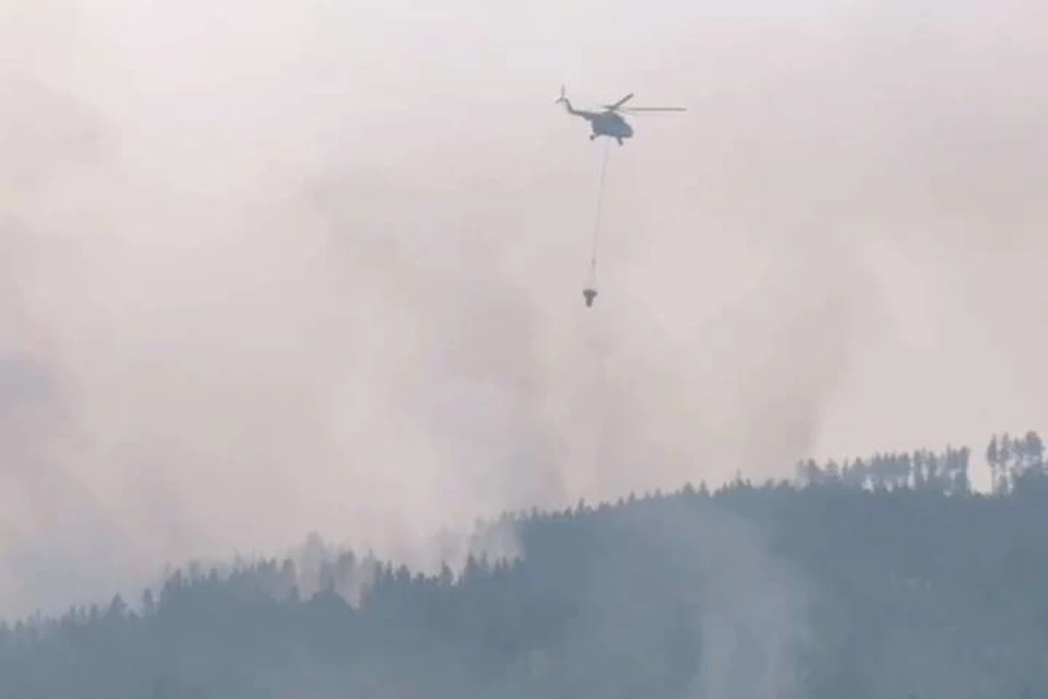 Пламя вплотную подступило к федеральной трассе А-350 "Чита-Забайкальск".