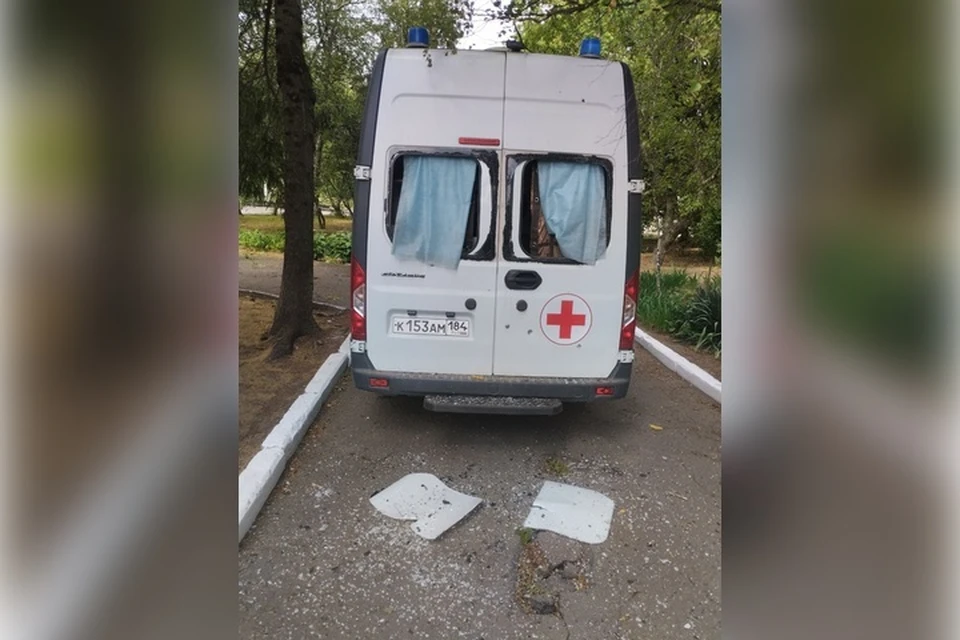 Машины "скорой помощи" стали постоянной целью для ВСу в Алешках. Фото: тг-канал Владимира Сальдо