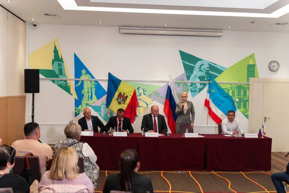 Представители блока «Победа» встретились в Санкт-Петербурге с соотечественниками, проживающими в Петербурге и в Ленинградской области.