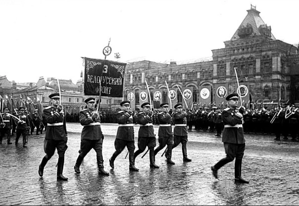 Парад Победы 24 июня 1945 года. Фото: Фотохроника ТАСС/Макс Альперт